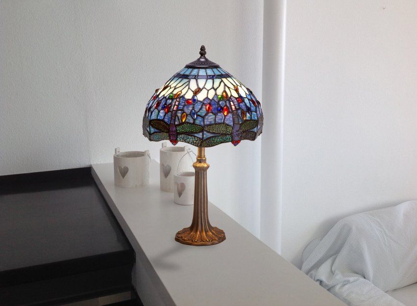 Lampara de mesa con libelulas