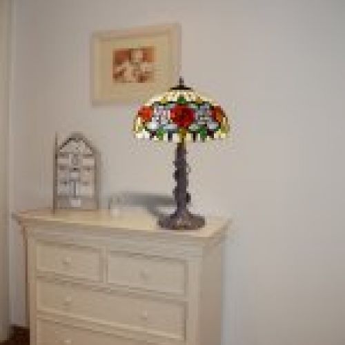d.40cm. Lámpara de mesa Tiffany con base con hojas