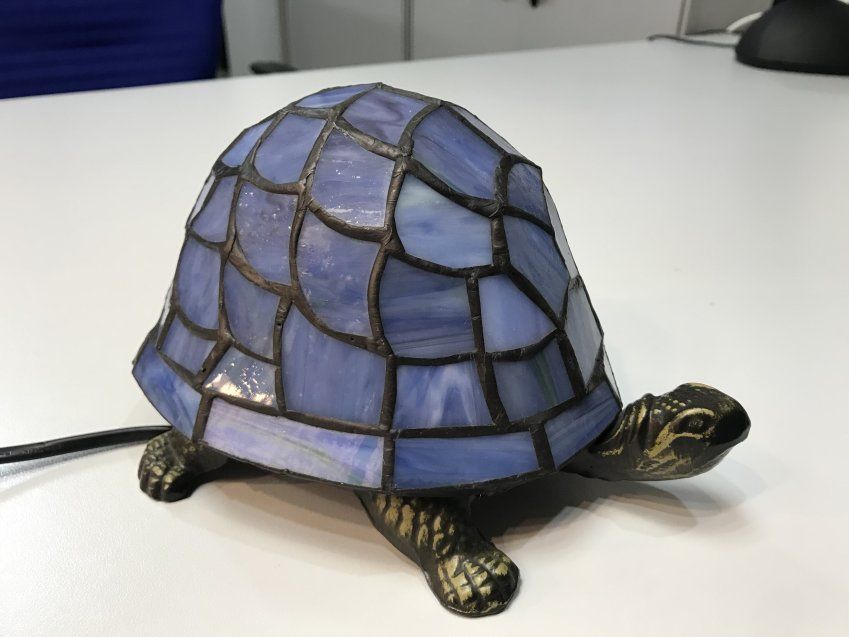 Tortuga Tiffany color azul