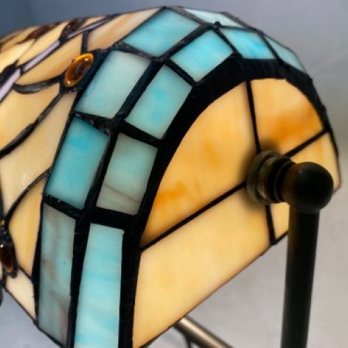 L.25cm. Lámpara de mesa banker Tiffany despacho con libélulas Serie Compact II